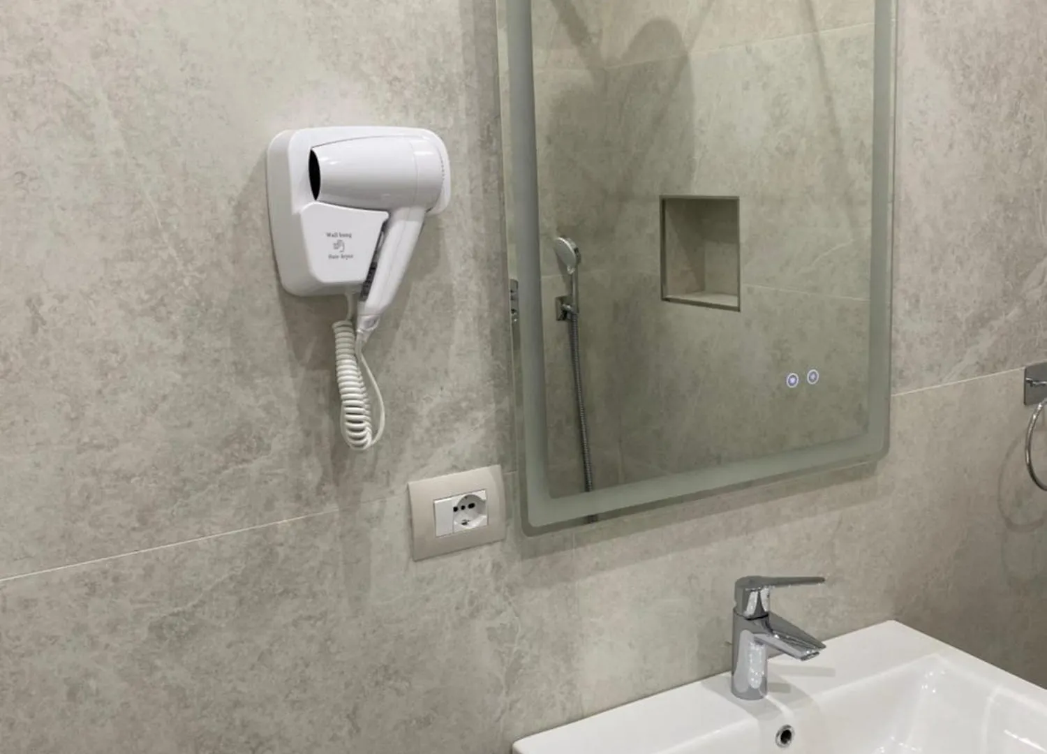 Adara Aparthotel Shkodër アパート