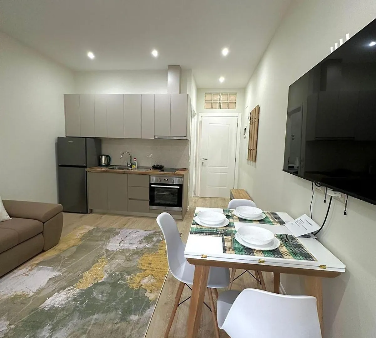 アパート Adara Aparthotel Shkodër